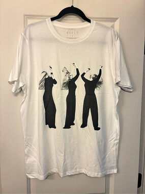 Adele in Munich Tour T-Shirt Graphic Tee White & Black Large